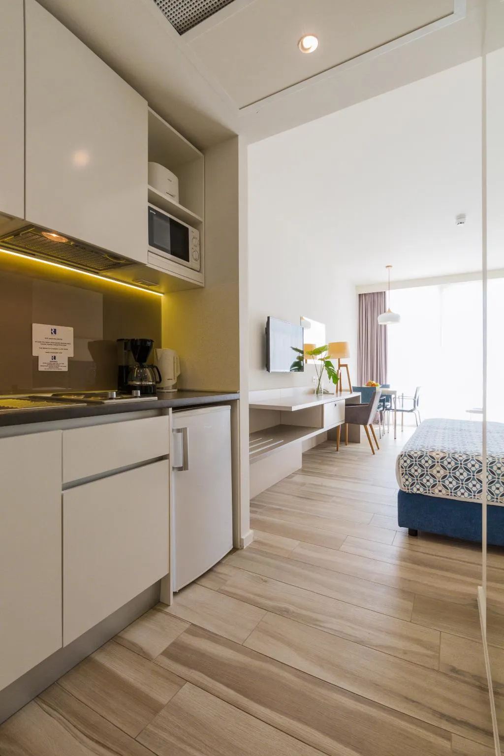 STUDIO POOL VIEW Room, Romana Beach Apartments, Split