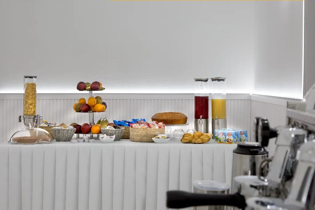 Restaurant, Palazzo Sant Antonio Napoli, Naples
