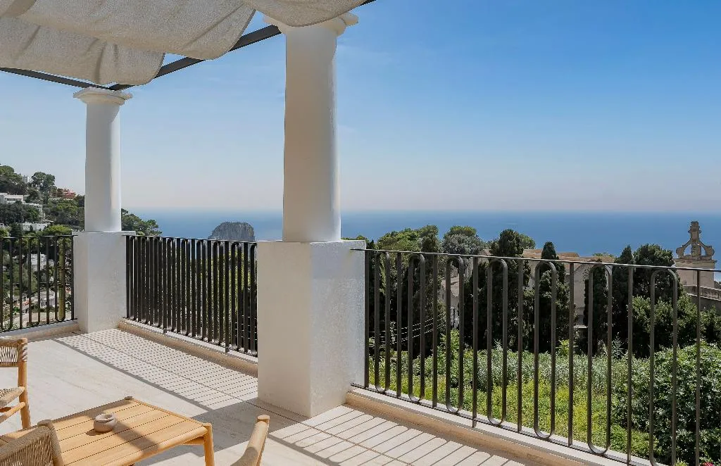 SUITE WITH BALCONY Room, Villa Certosa, Naples