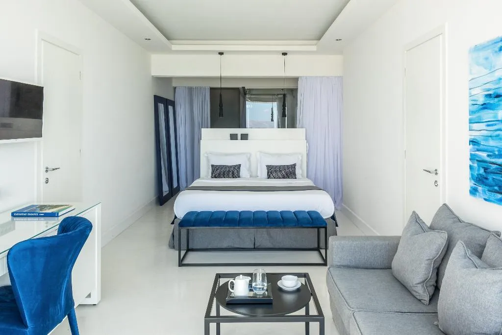 SUITE WITH PRIVATE POOL Room, Knossos Beach Bungalows & Suites, Crete
