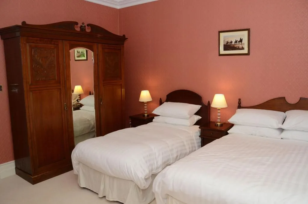 TRIPLE STANDARD Room, Cannaway House B&B, Cork