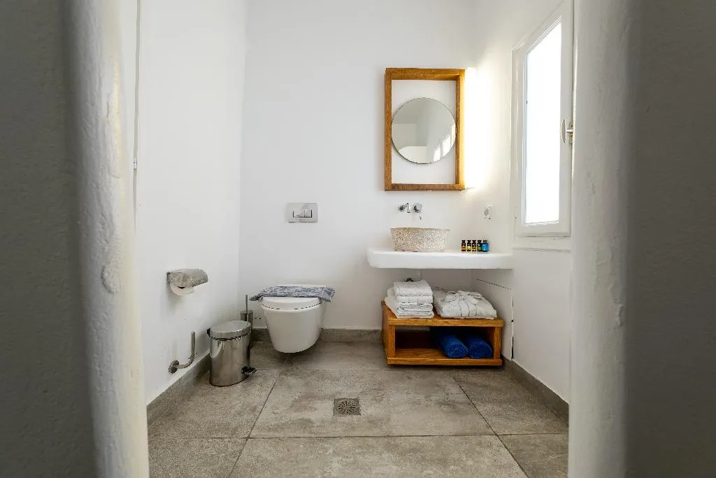 SUITE WITH JACUZZI Room, Amaze Suites, Santorini