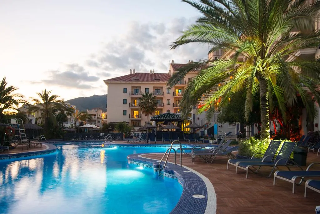 Pool, Hotel Spa Benalmádena Palace, Costa Del Sol