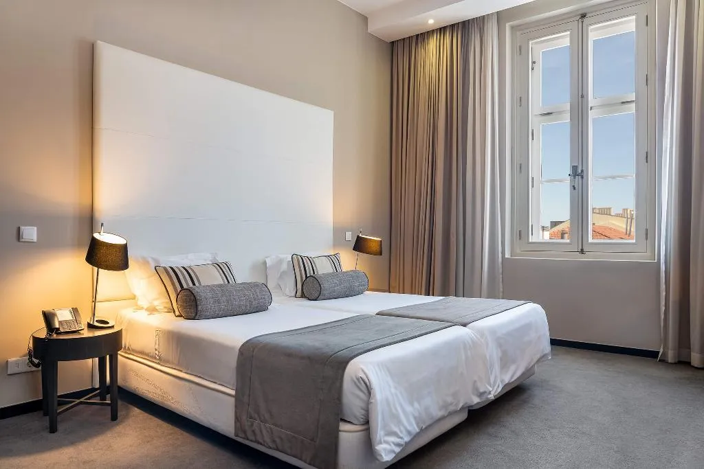 DOUBLE SINGLE USE SUPERIOR CITY VIEW Room, Hotel do Chiado, Lisbon