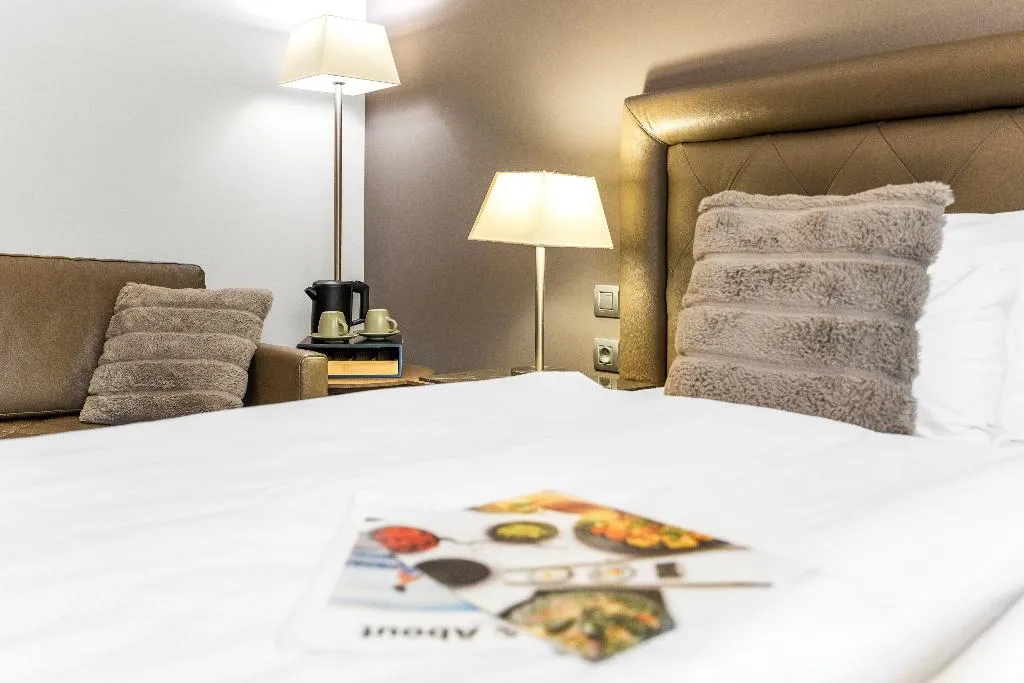 Double or Twin EXECUTIVE Room, Hotel Royal Prague, Prague