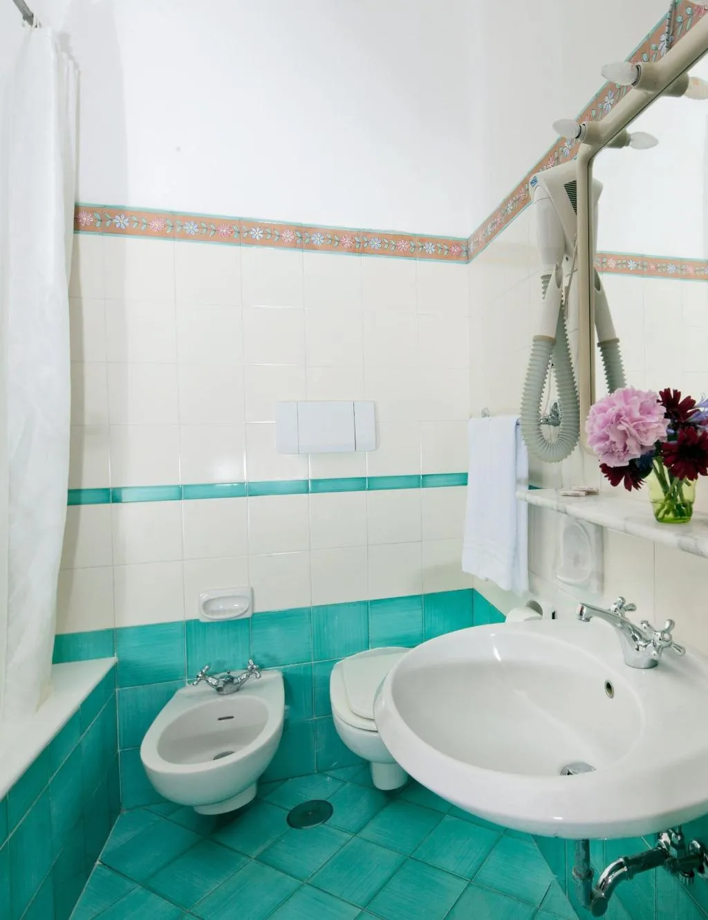 Room, Pupetto, Naples