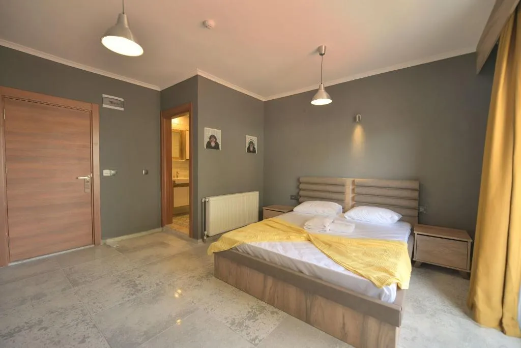 Room, Kulup Laka 1969, Izmir
