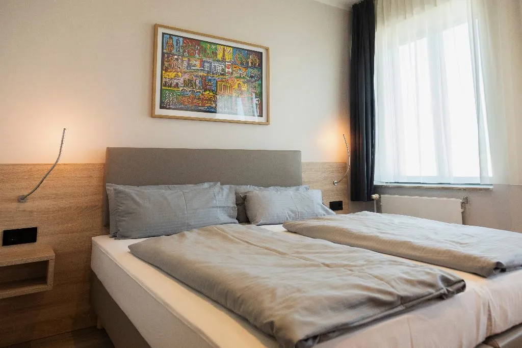DOUBLE PREMIUM SUPERIOR Room, Acama Kreuzberg Hotel+Hostel, Berlin