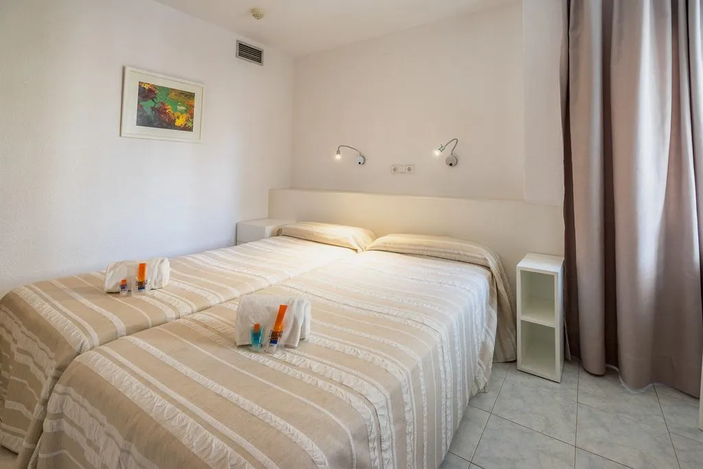 Room, Duquesa Playa, Ibiza
