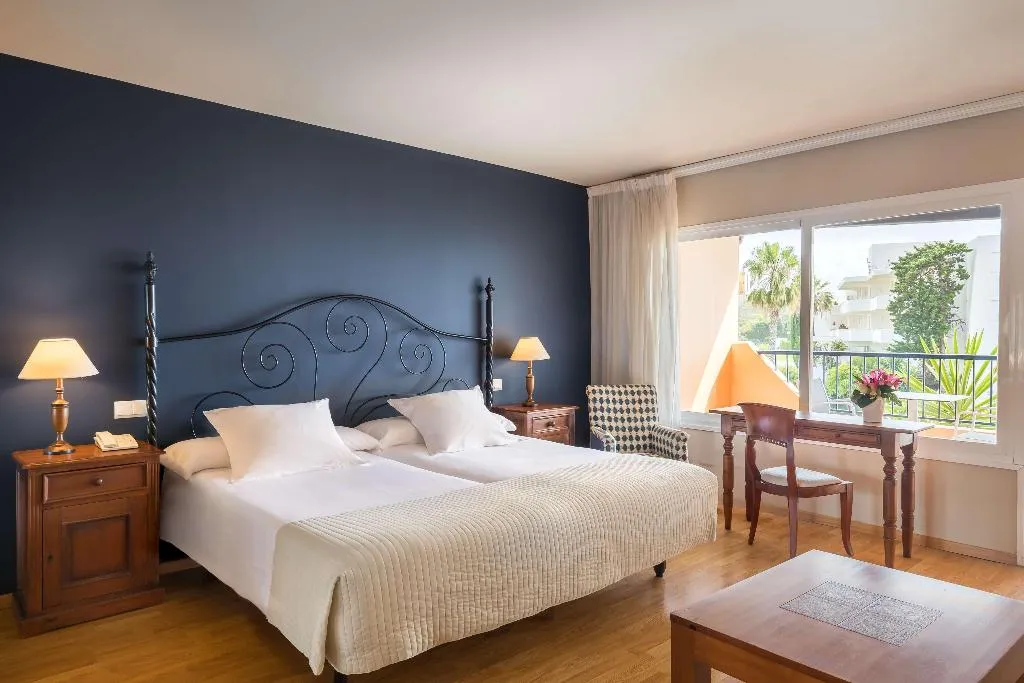 FAMILY ROOM CONNECTING ROOM Room, Hotel Guadalmina, Costa Del Sol