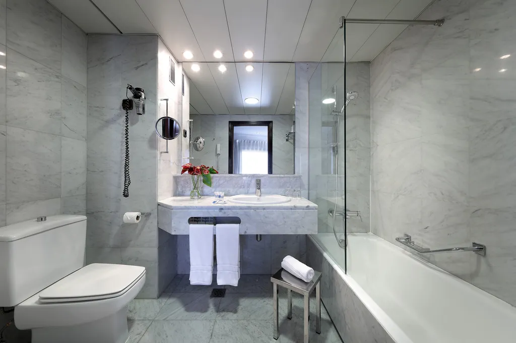 Room, Crisol Via Castellana, Madrid