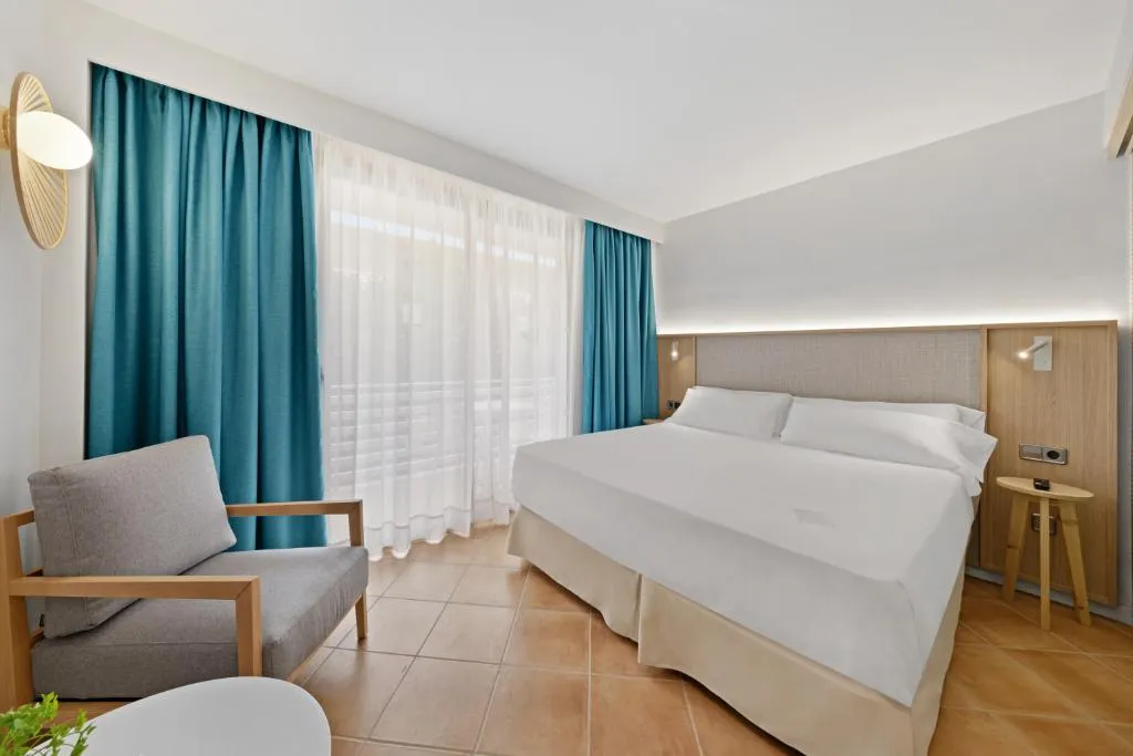 DOUBLE SINGLE USE STANDARD Room, Occidental Cala Viñas, Majorca