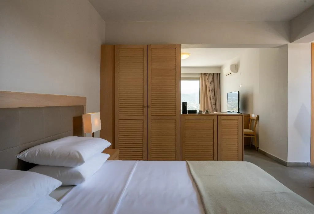 SUITE SIDE SEA VIEW Room, Miramare Resort & Spa, Crete