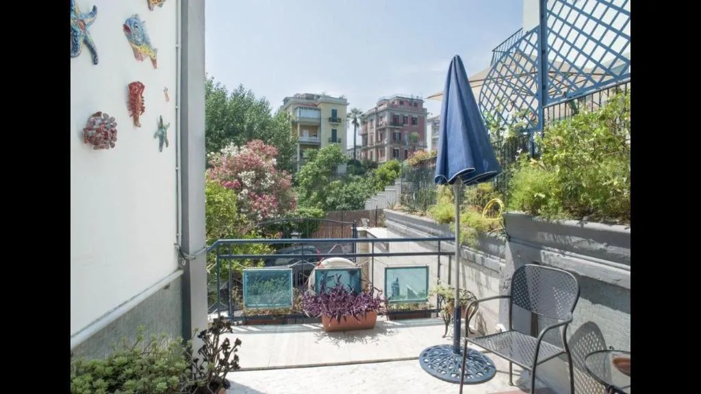 Room, B&B La Nave, Naples