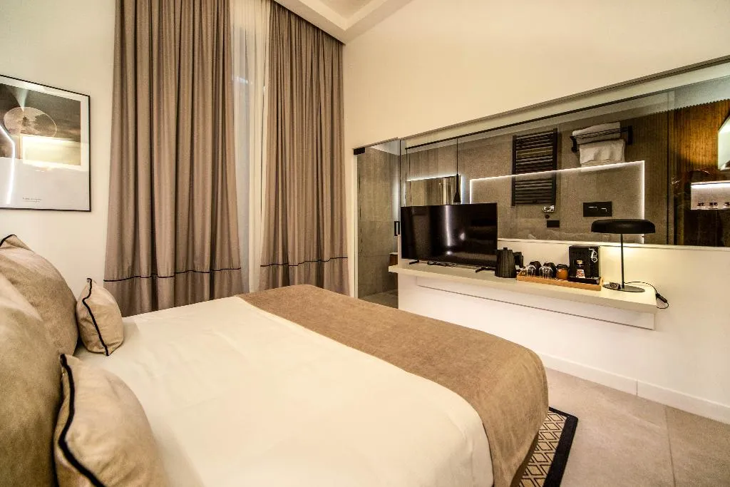 DOUBLE SUPERIOR Room, Mamalu Studios And Suites, Naples