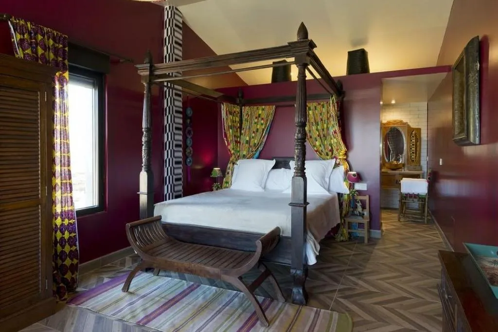 Room, Aal Cachucho, Madrid