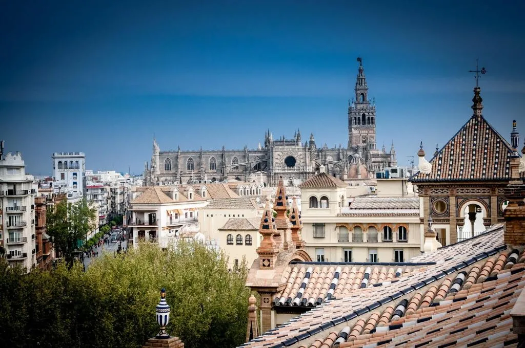 General view, Alfonso XIII, Seville