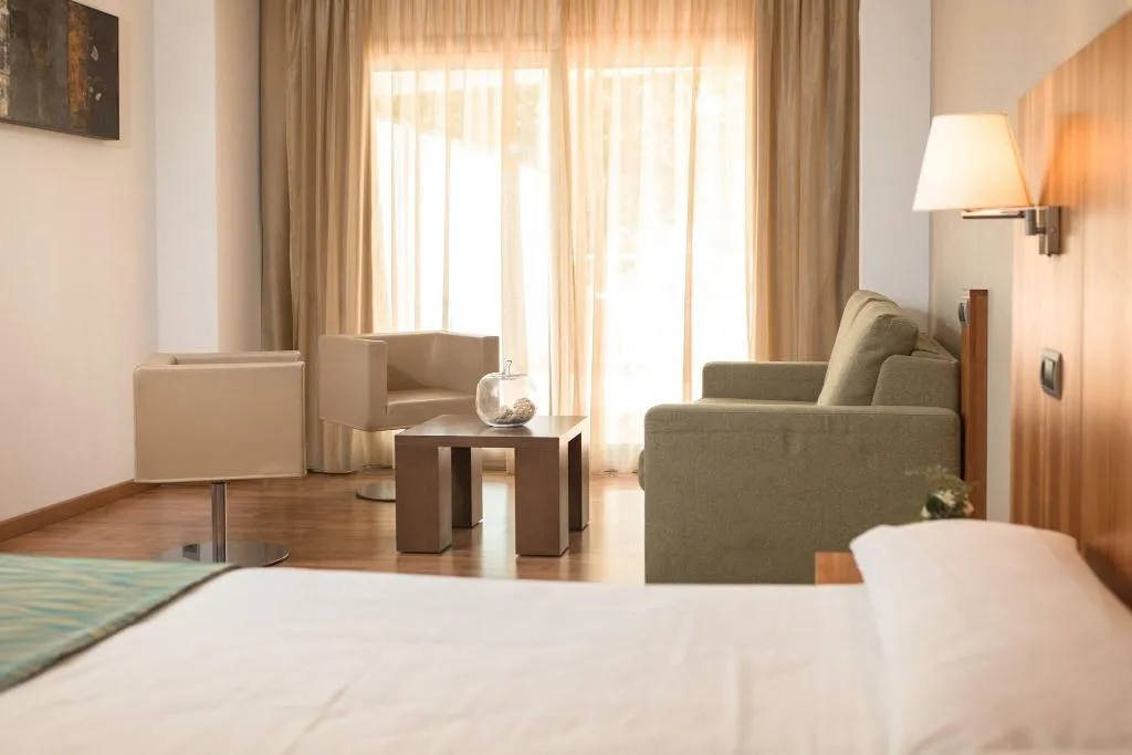 JUNIOR SUITE WITH DOUBLE BED Room, RVHotels Nautic Park, Costa Brava