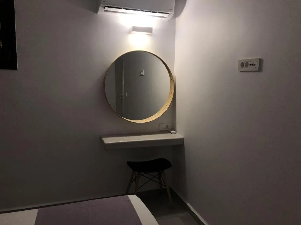 Room, Dragonfly Villas, Santorini