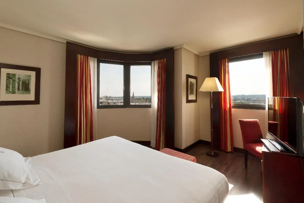 JUNIOR SUITE STANDARD Room, Sevilla Center, Seville