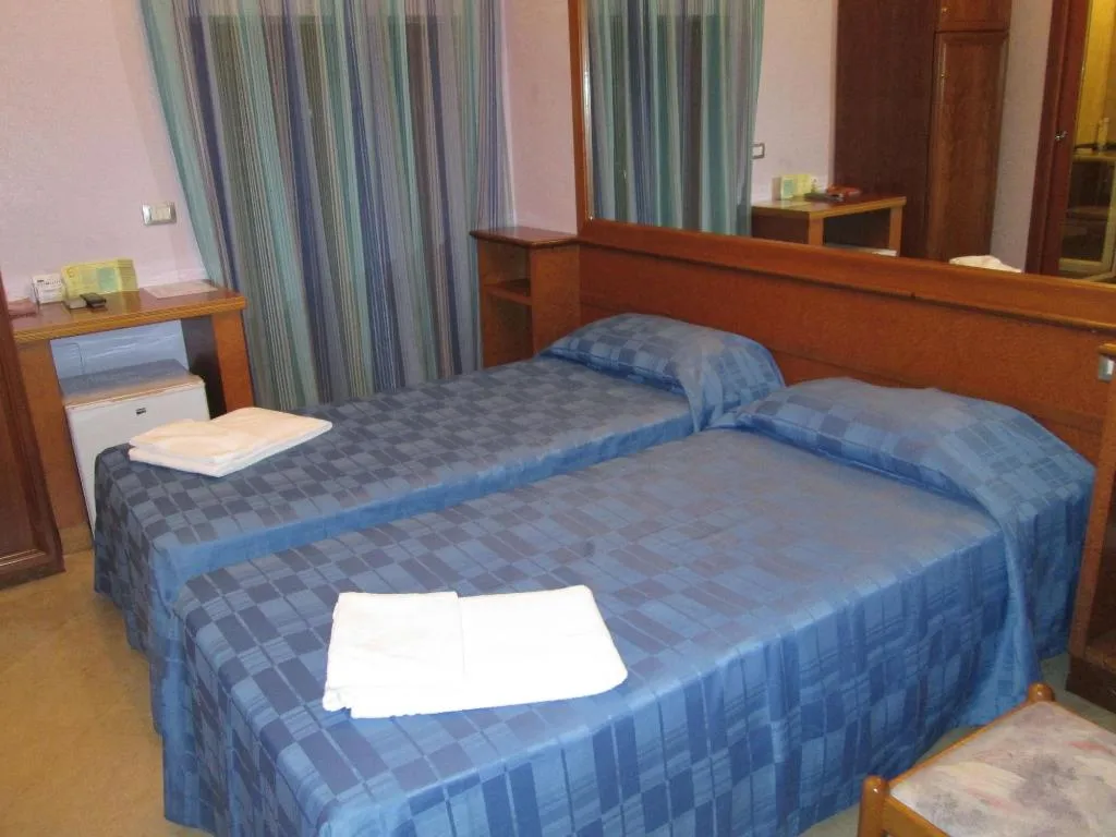 Room, Stranamore, Rome
