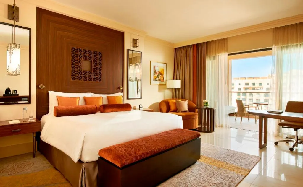 DOUBLE PARTIAL SEA VIEW Room, Fairmont The Palm, Dubai