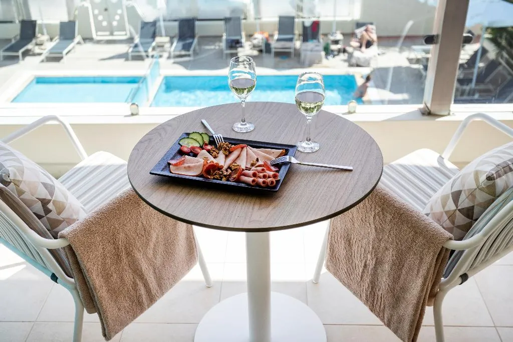 JUNIOR SUITE POOL VIEW Room, Kosea Boutique Hotel, Kos