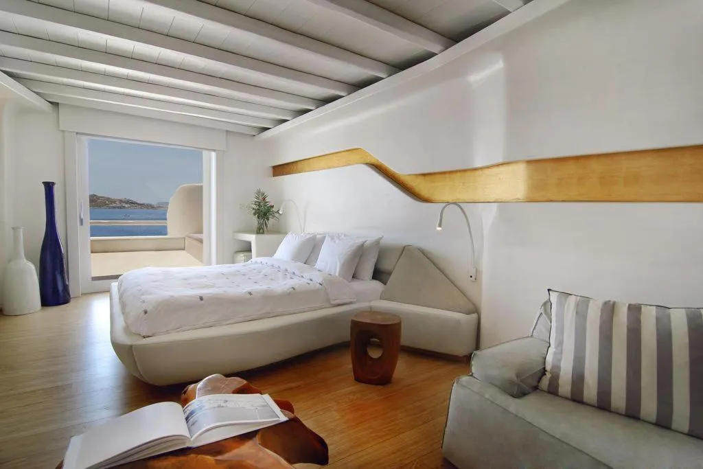 JUNIOR SUITE WITH JACUZZI Room, Cavo Tagoo, Mykonos