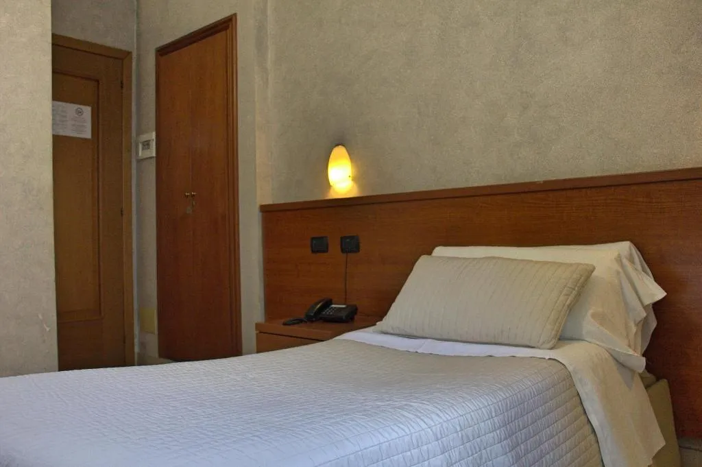 Room, Hotel Ciao, Naples