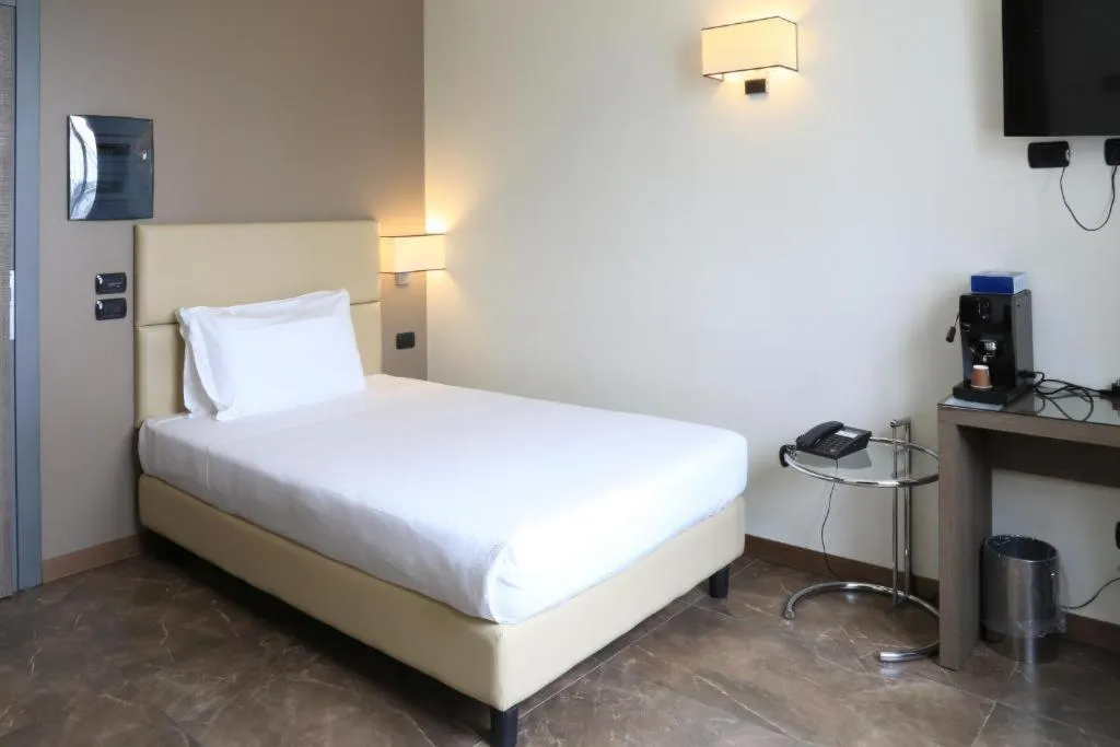 SINGLE STANDARD Room, Klima Hotel Milano Fiera, Milan