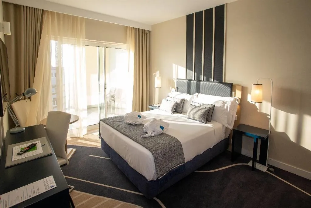 DOUBLE DELUXE Room, Tryp Lisboa Caparica Mar Hotel, Lisbon
