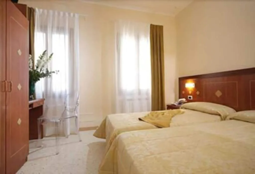 Room, Hotel Adriatico, Venice