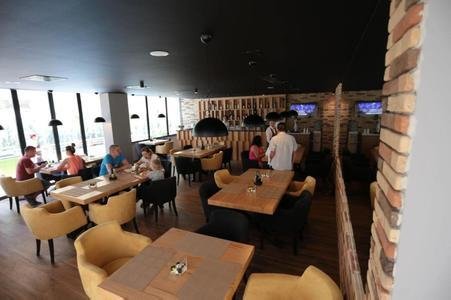 Alvin Comfort Hotel, Durres