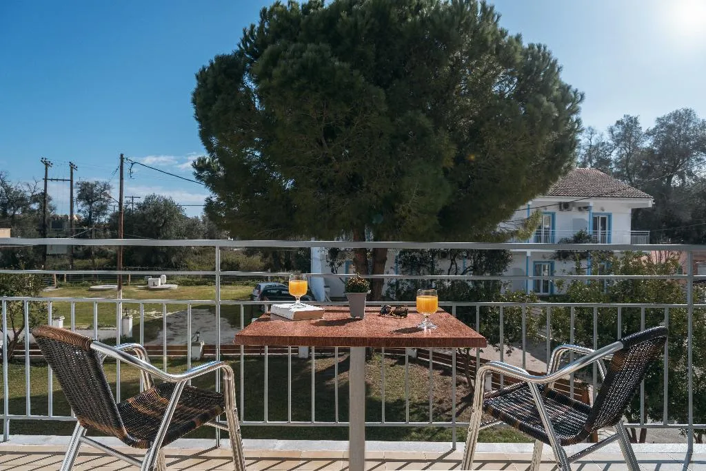 APARTMENT ONE BEDROOM Room, Three Seasons, Corfu