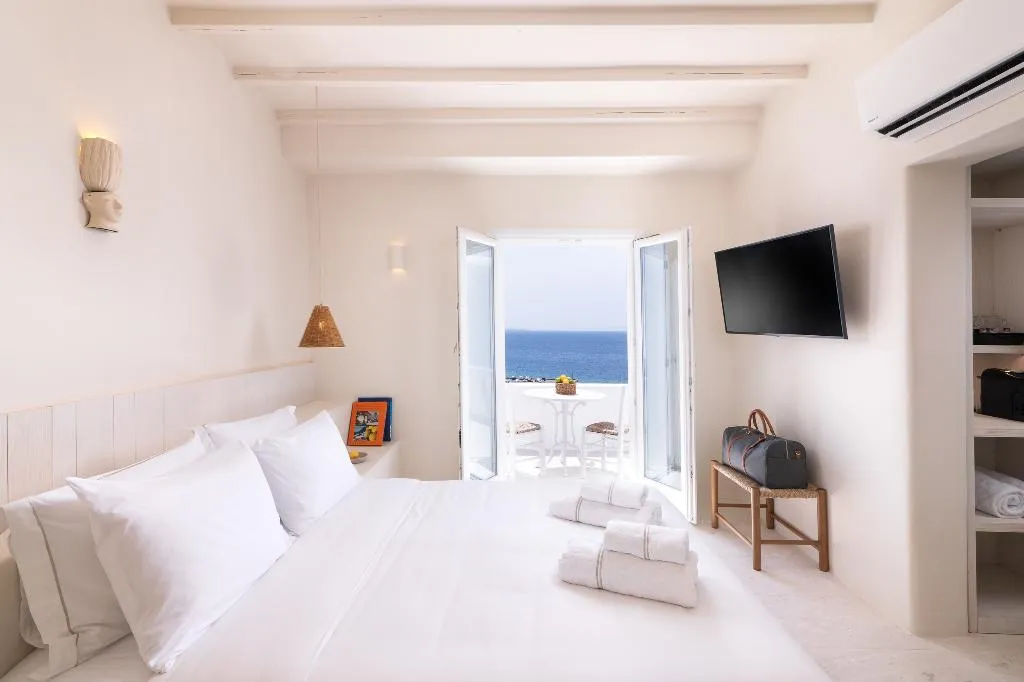 DOUBLE DELUXE SEA VIEW Room, Porto Mykonos, Mykonos