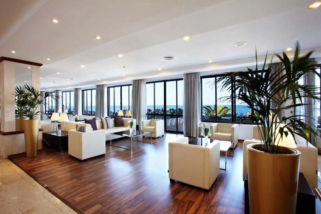 Lobby, Grupotel Aguait Resort and Spa. Adults Only, Majorca