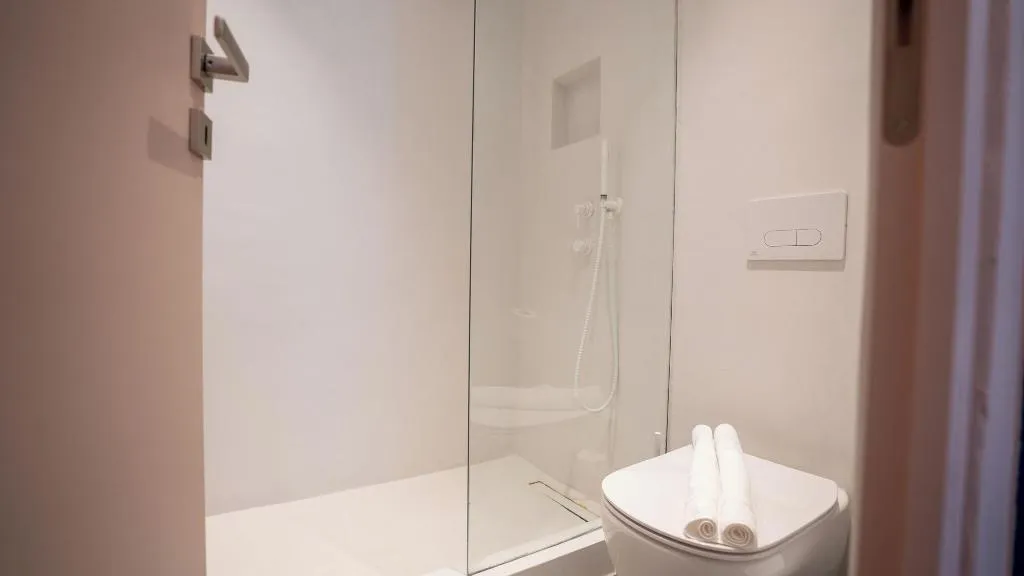 Room, Neo Luxury Suites, Santorini