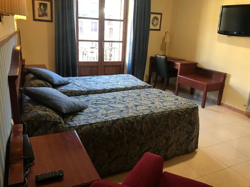 DOUBLE STANDARD Room, Camprodon, Barcelona