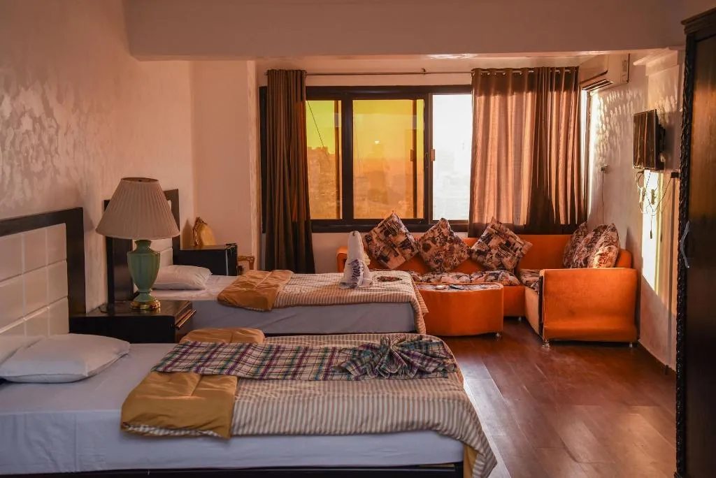 Room, Nile Sky Hotel and Suites, Cairo