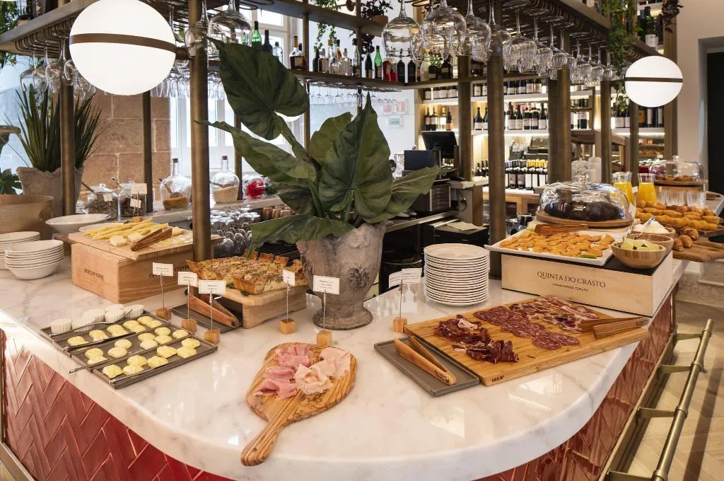 Restaurant, Palacio Ludovice Wine Experience Hotel, Lisbon