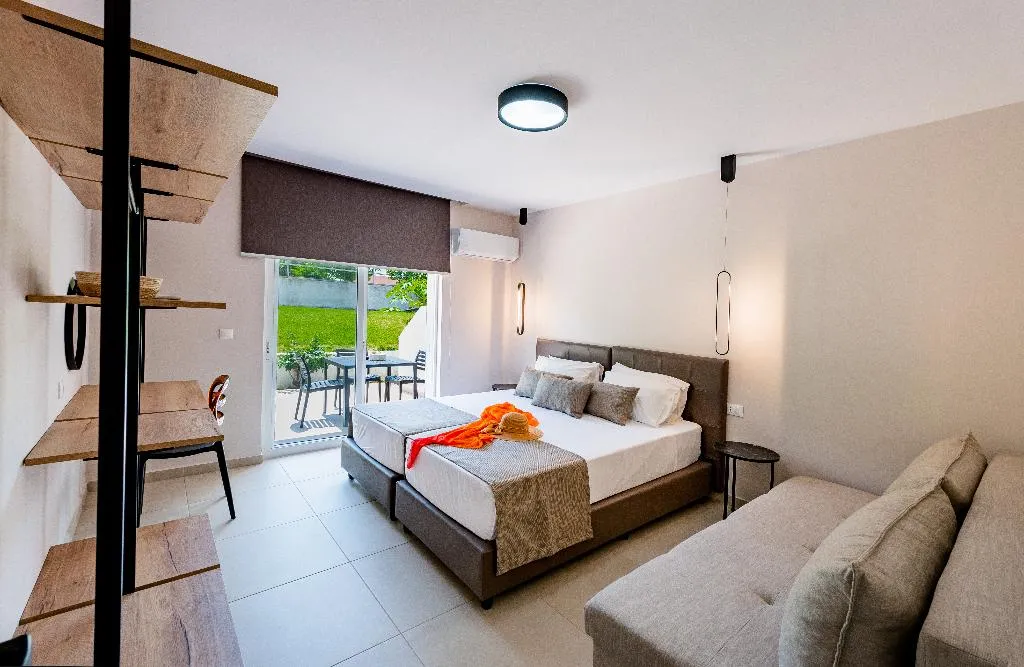 FAMILY ROOM TWO BEDROOMS ONE BATHROOM Room, Sokrates Studios, Rhodes