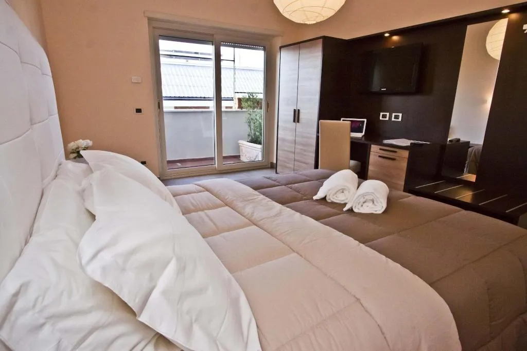 Room, B&B Roof Garden Zaccardi, Rome