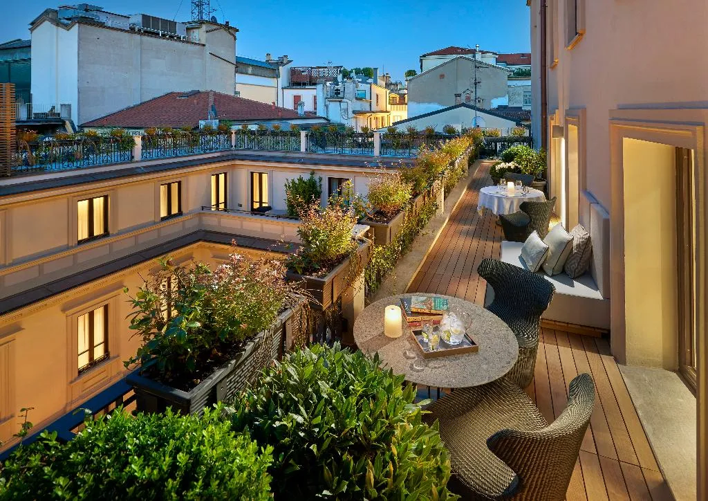 SUITE WITH TERRACE Room, Mandarin Oriental Milan, Milan