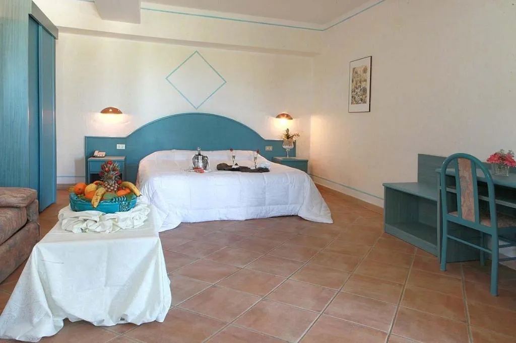 Room, Micalosu Hotel, Olbia