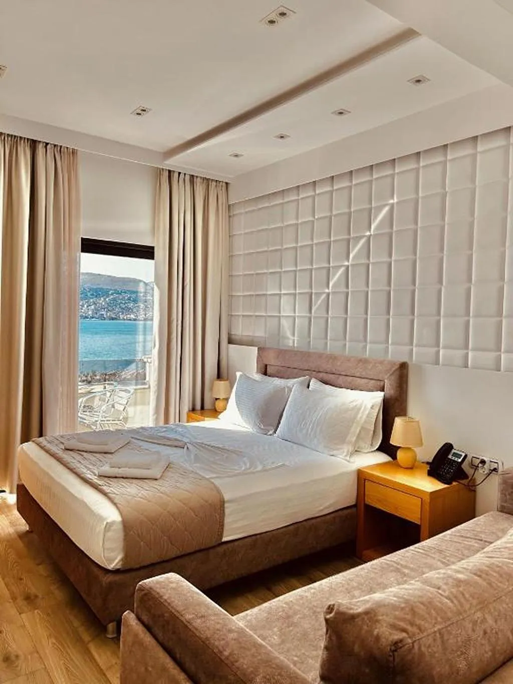 TRIPLE DELUXE Room, Hotel Vola, Southern Albania