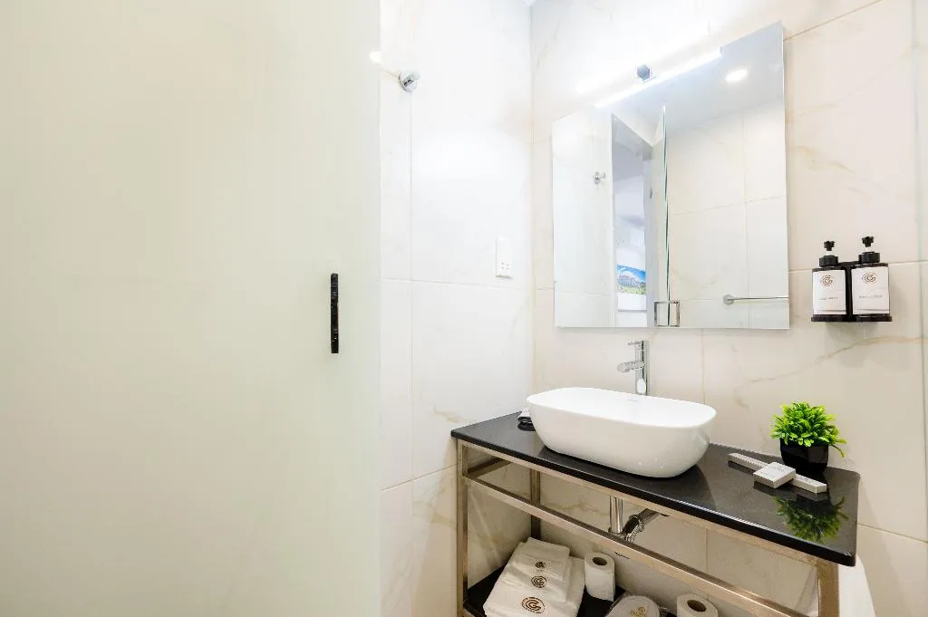 DOUBLE WITH BALCONY Room, C4 Retreats Gozo, Gozo