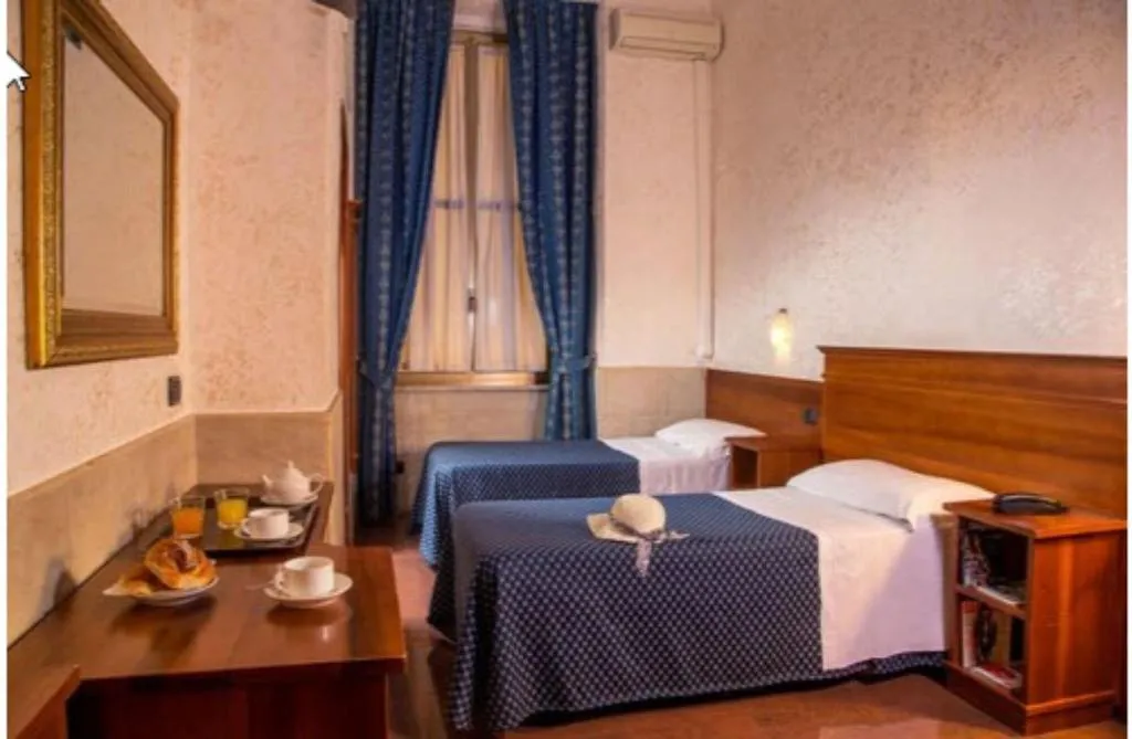 Room, Hotel Ciao, Naples