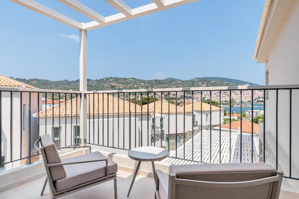 JUNIOR SUITE DELUXE SEA VIEW Room, Minnŏ Boutique Hotel & Spa, Skiathos
