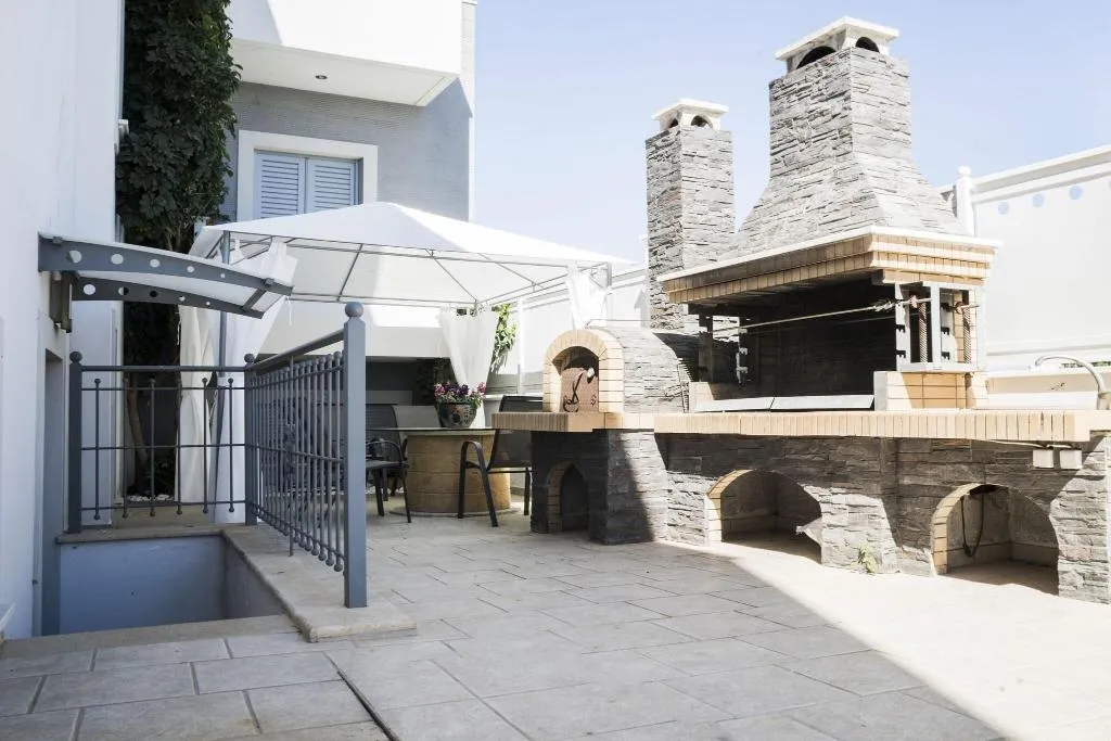Terrace, Villa d'Irene - near Athens airport, 200 meters fr, Athens