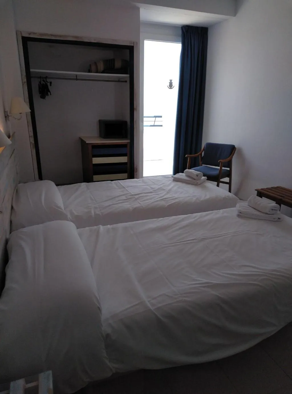 Room, Corisco, Costa Brava
